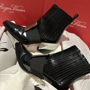 Roger Vivier Viv Tex Bootie Black Authentic